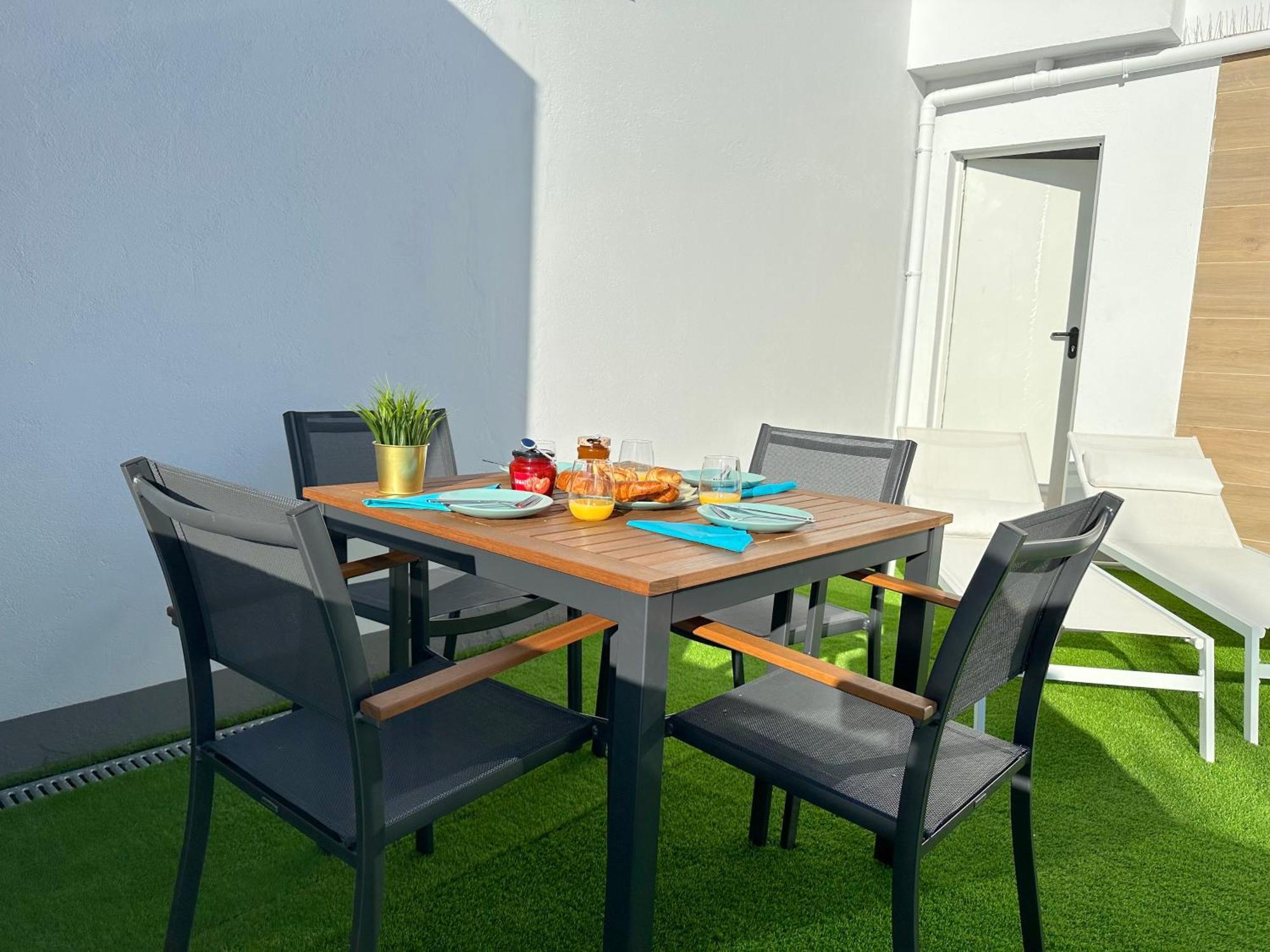 Suites Verano Azul Castillo del Romeral 外观 照片